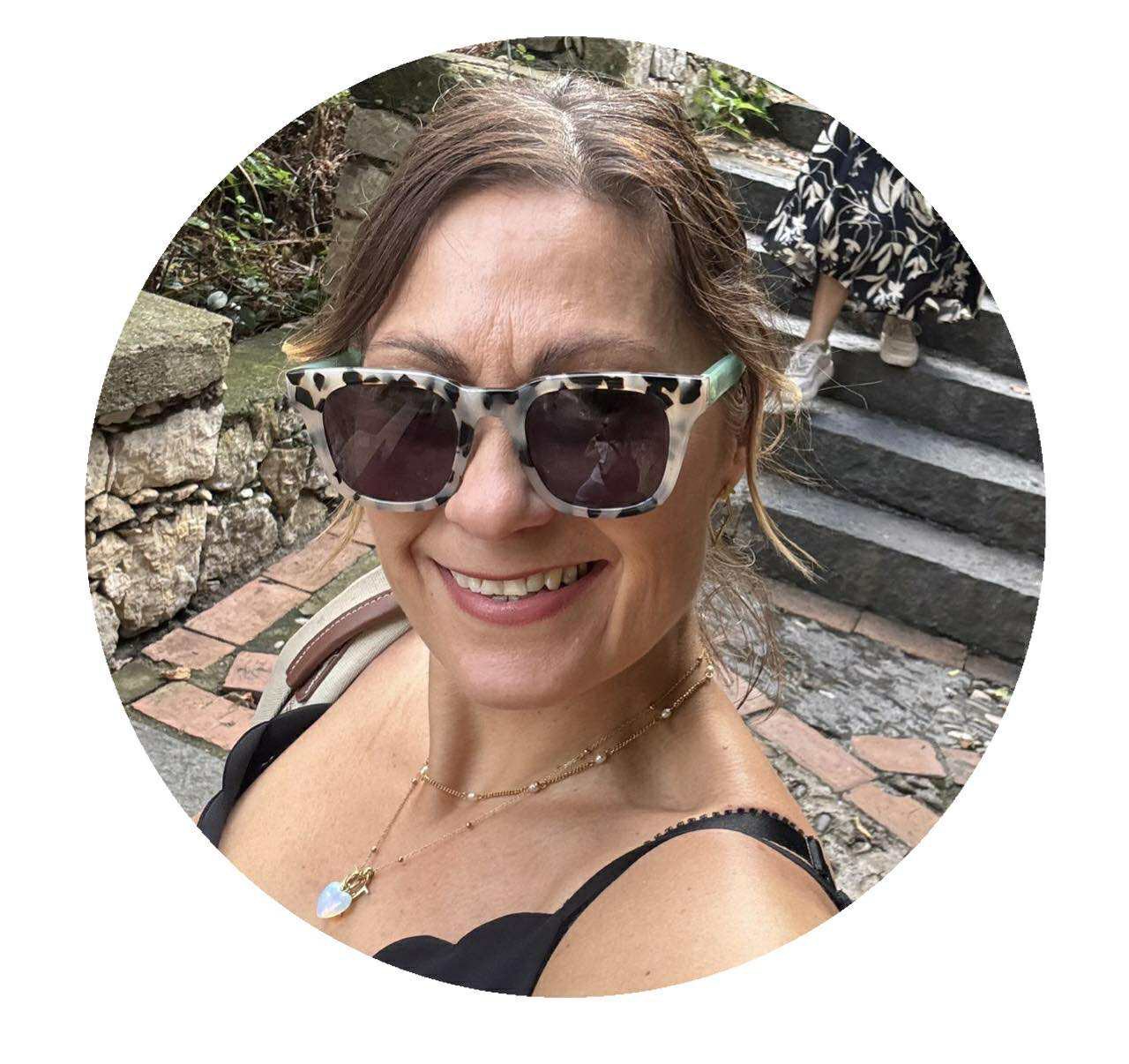 Woman's Player - Heidi Rowan