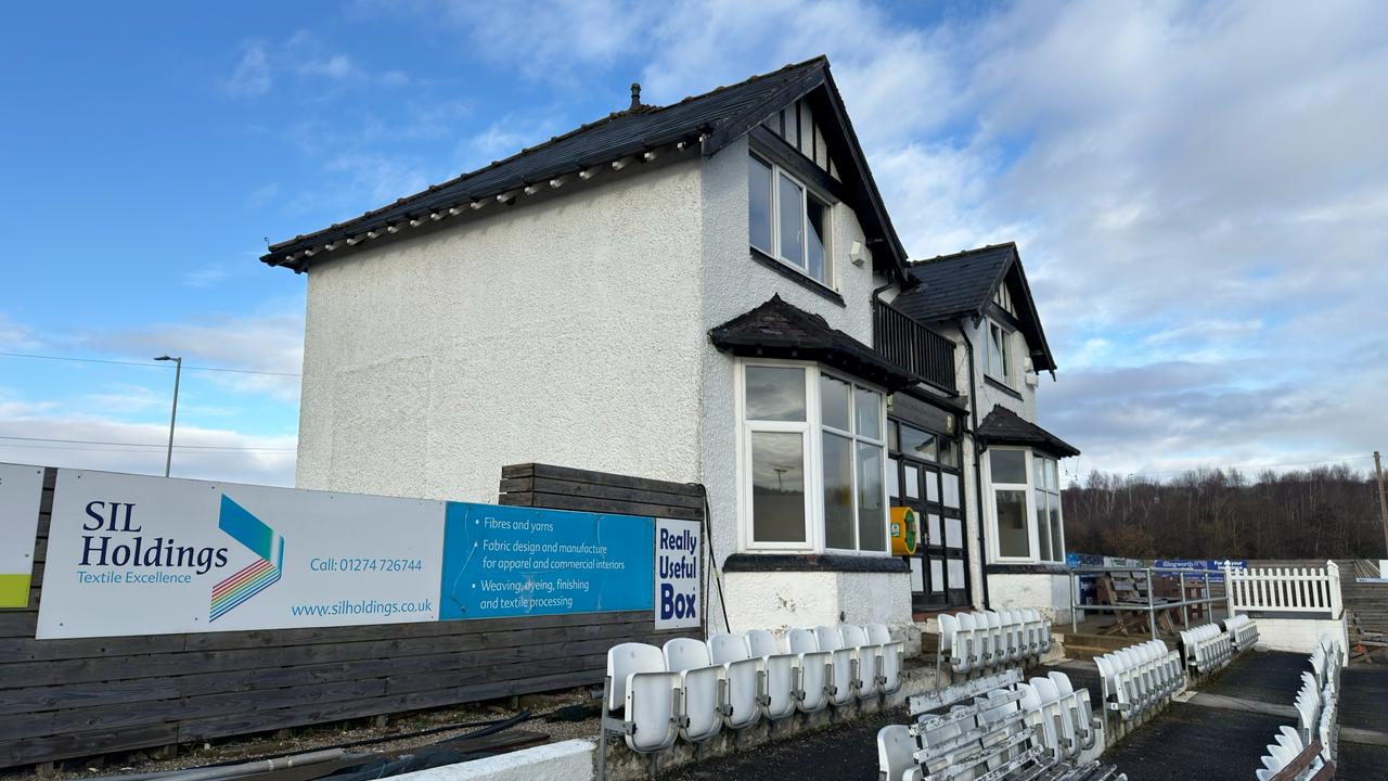 Banner/Board at the Pavilion Club House - Large 8FT X 4FT