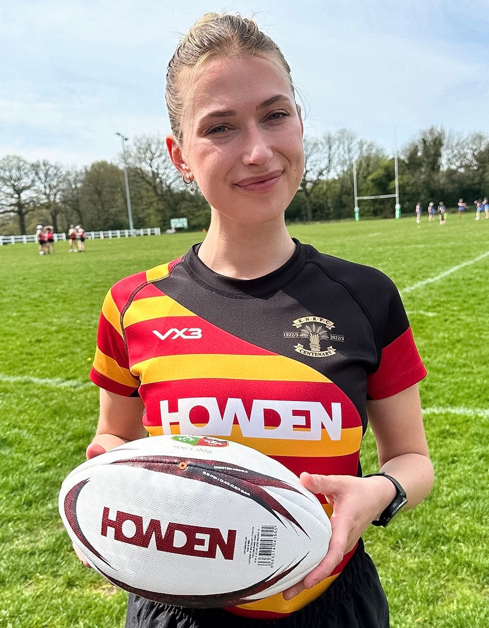 Ellie Raven