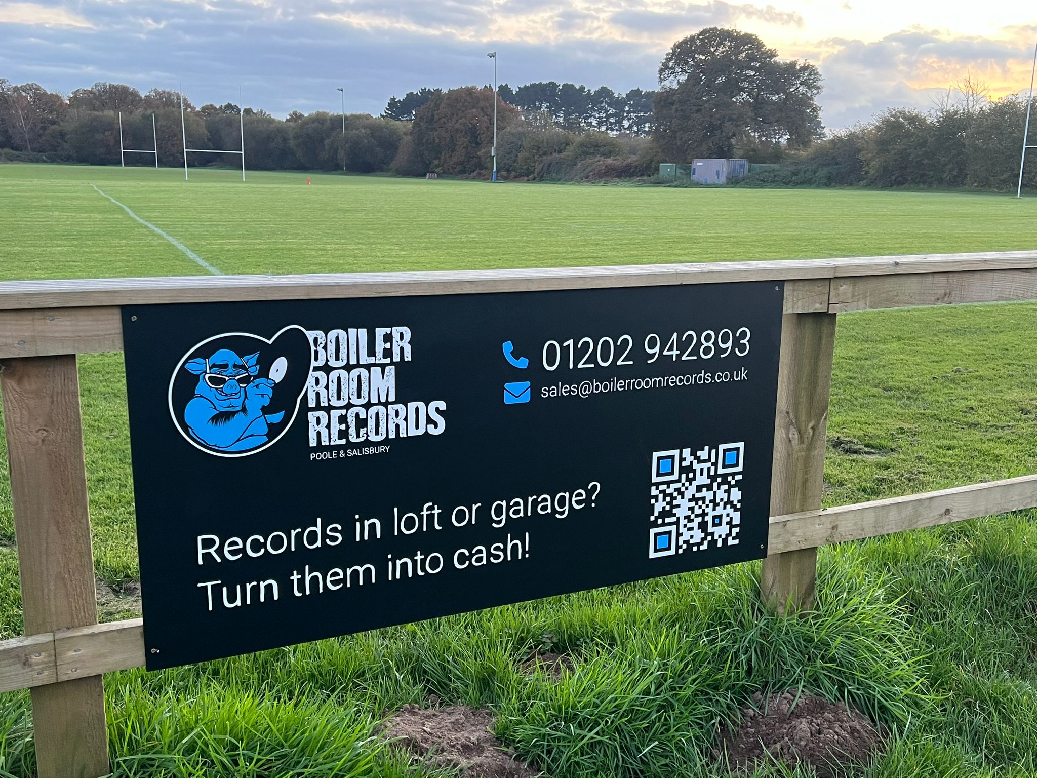 Board/Banner (2 seasons)